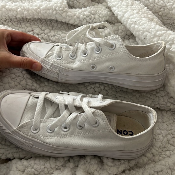Women’s converse - Picture 4 of 5